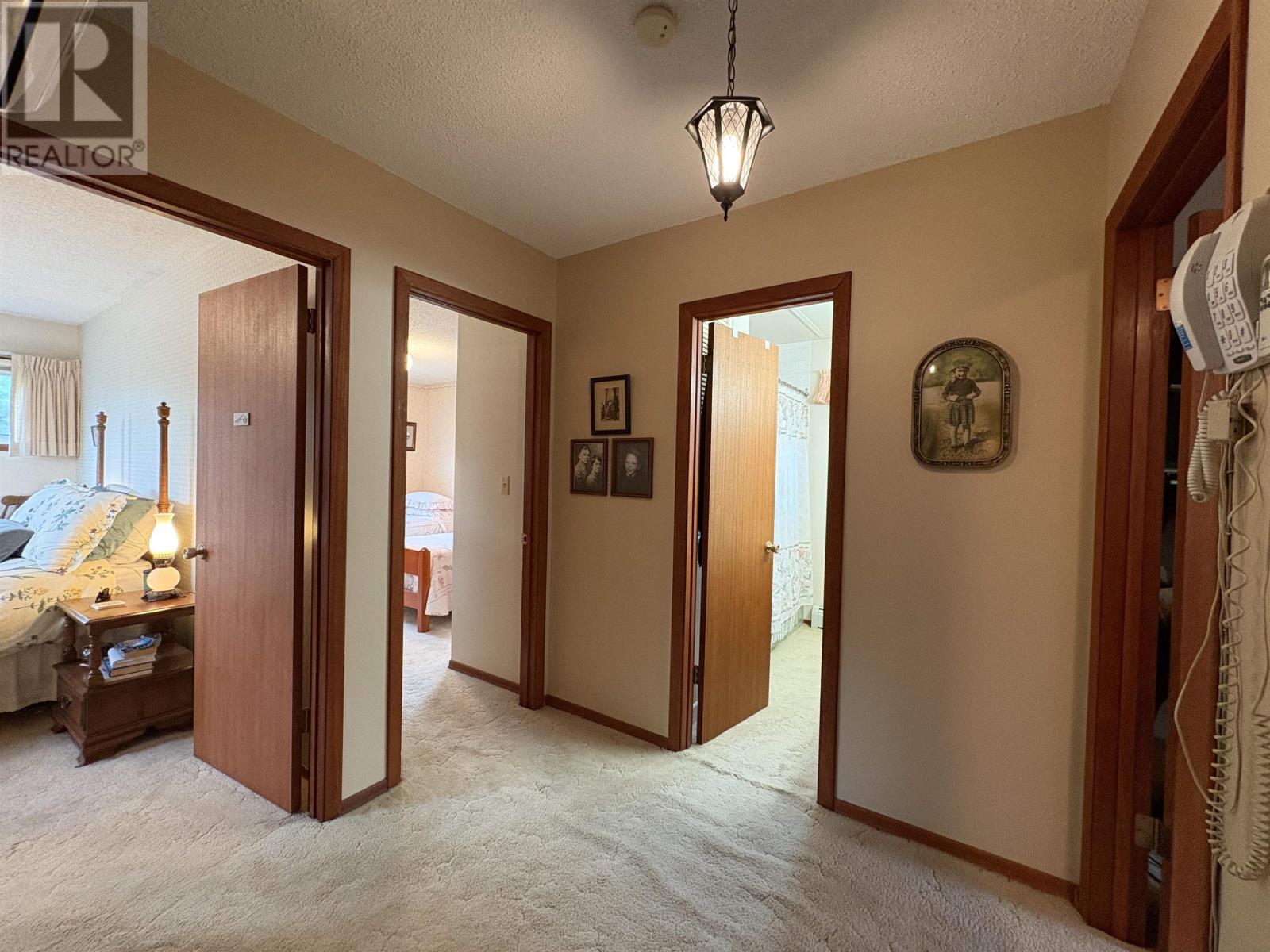 952 Russell BAY - 24