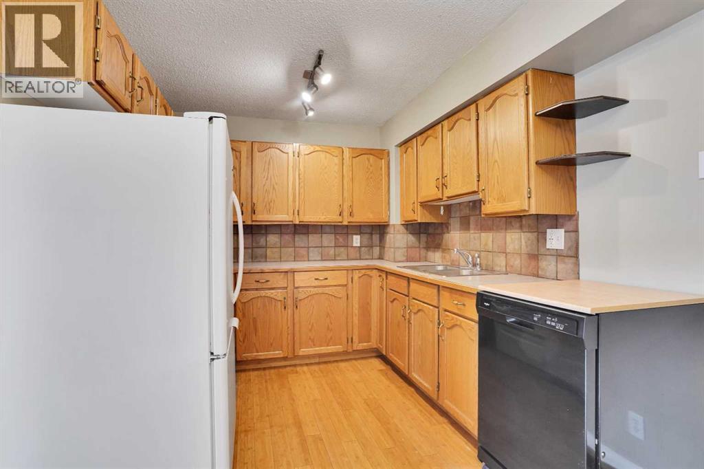#6 6404 4A Street NE - 11