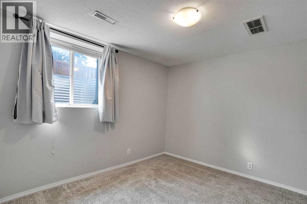#6 6404 4A Street NE - 28