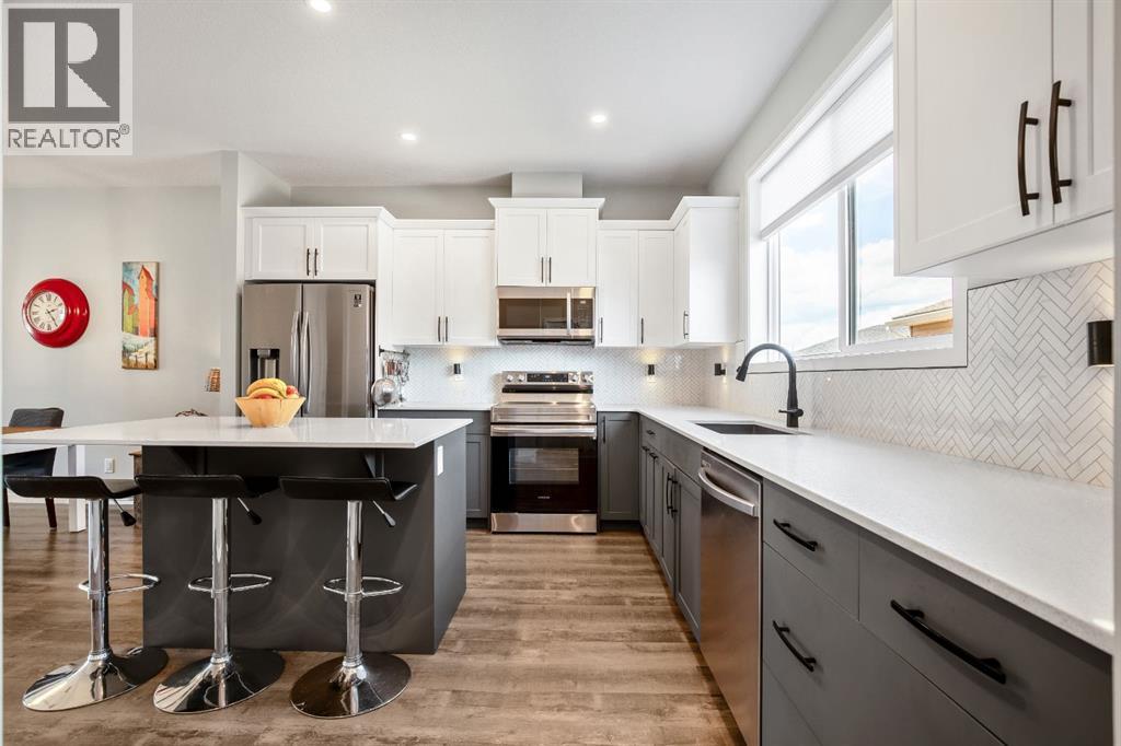 30 WOLF Crescent - 18