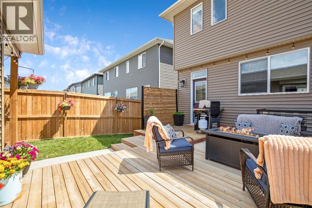 30 WOLF Crescent - 42