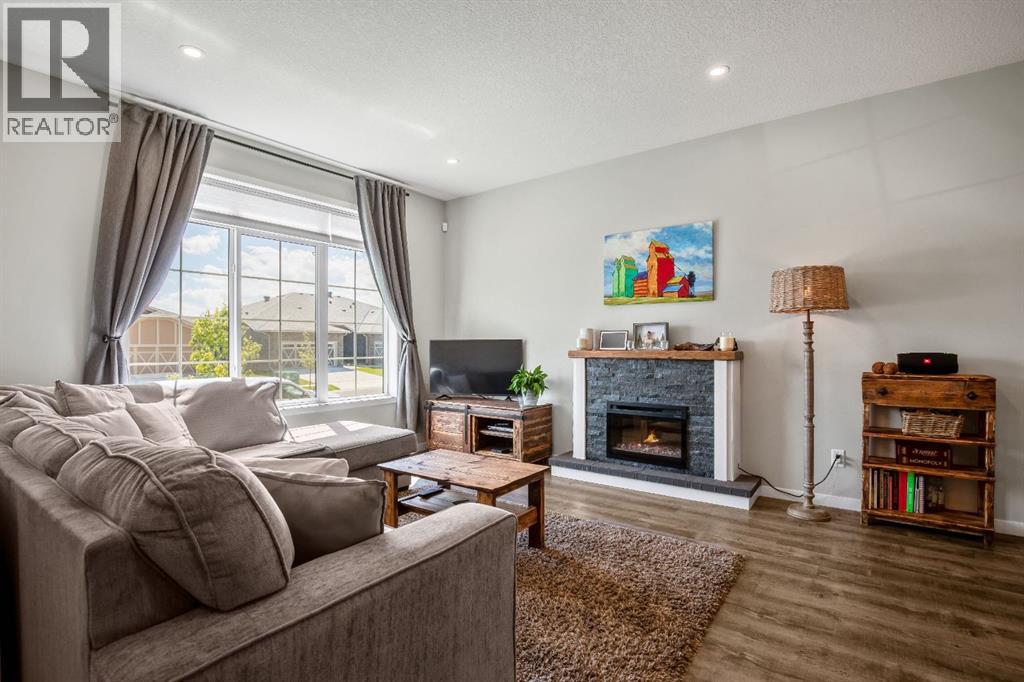 30 WOLF Crescent - 10