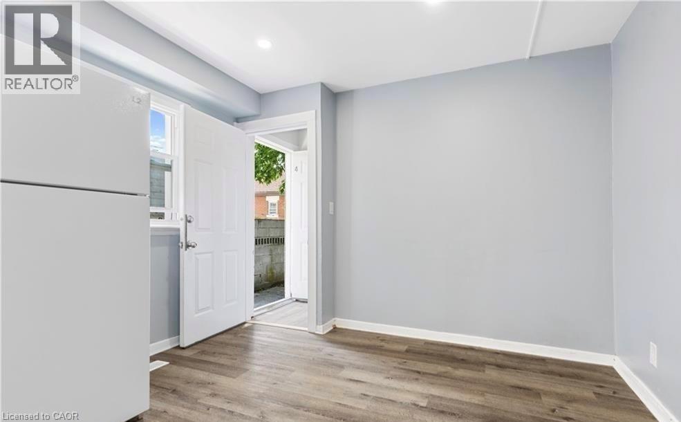 235 HAMILTON Road - 26
