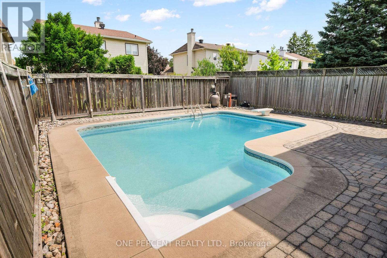 8 RASTILA CRESCENT - Image 40