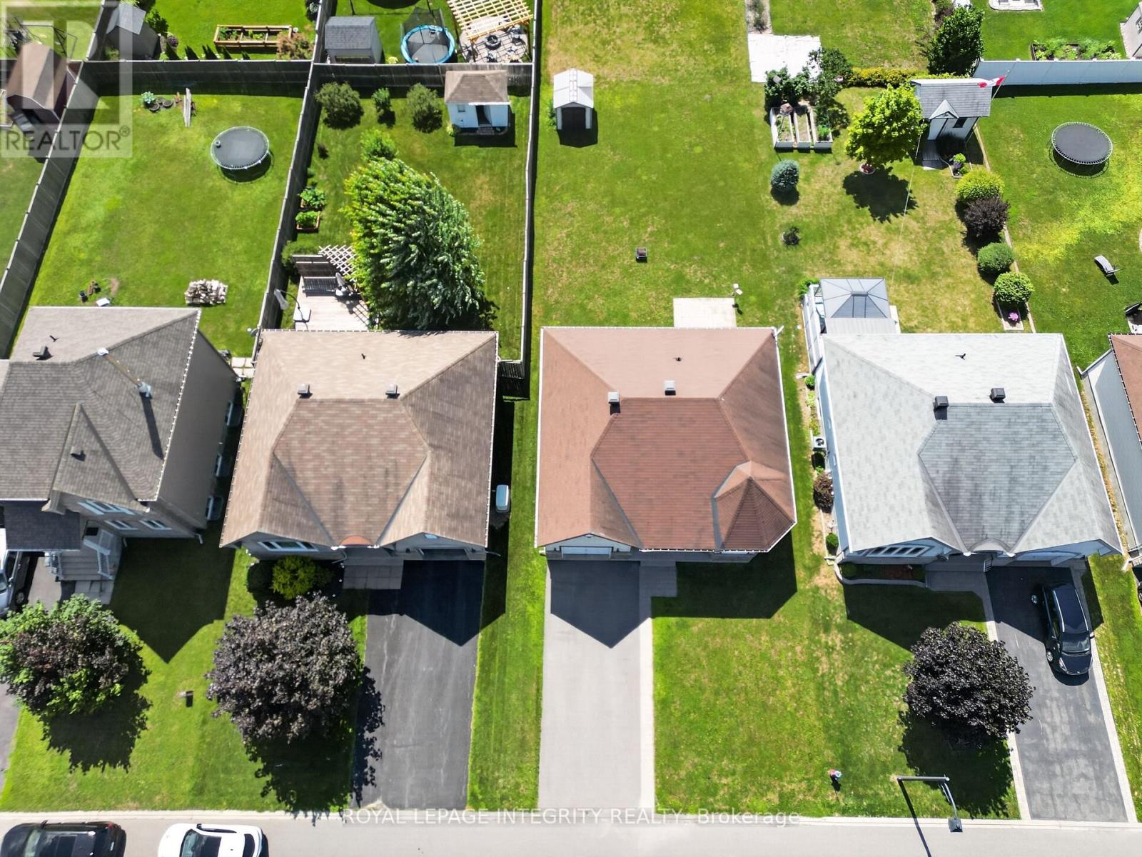 117 CASTEL STREET - 27