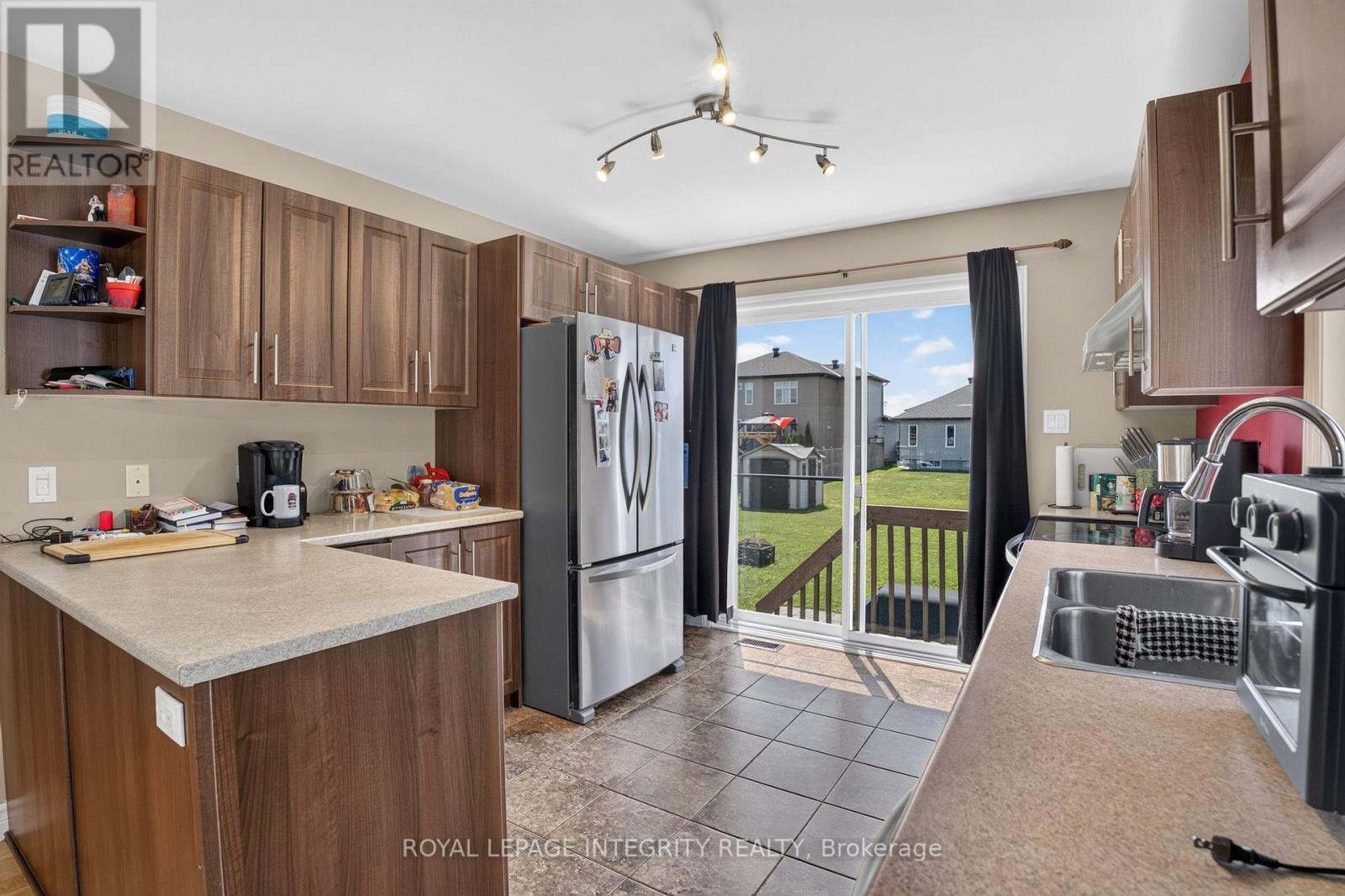 117 CASTEL STREET - 7