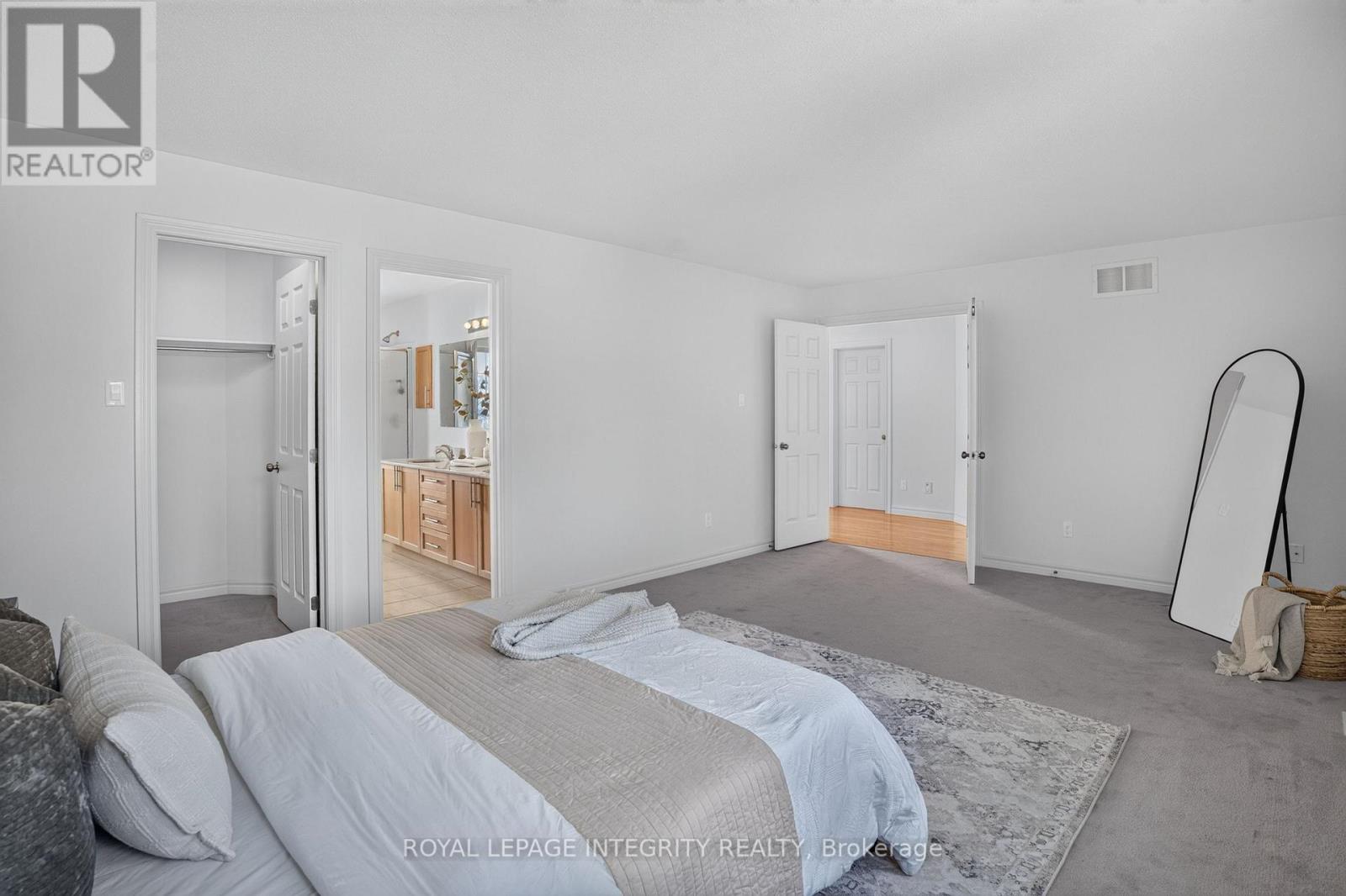 275 KIWANIS COURT - 15