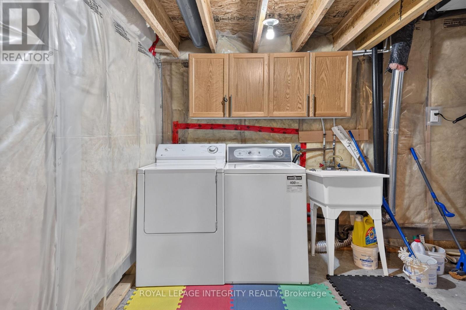 275 KIWANIS COURT - 27