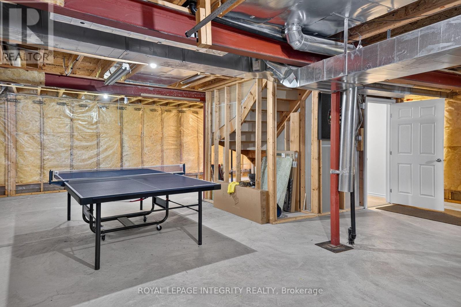 275 KIWANIS COURT - 28