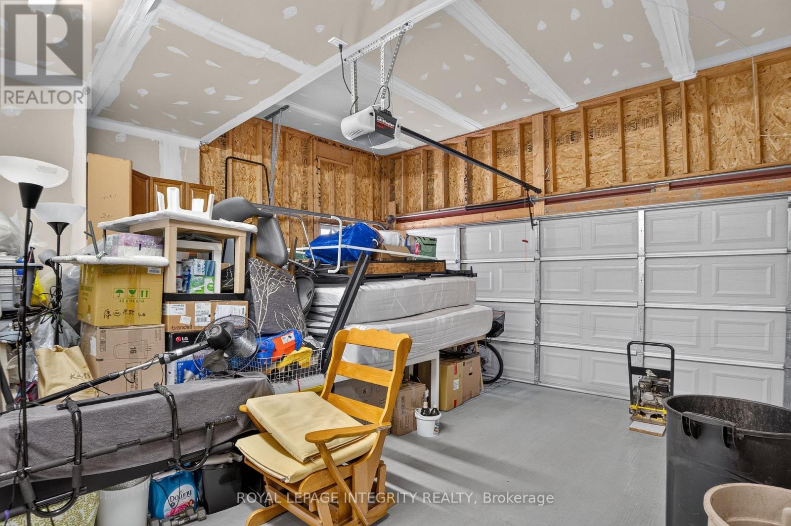 275 KIWANIS COURT - 30