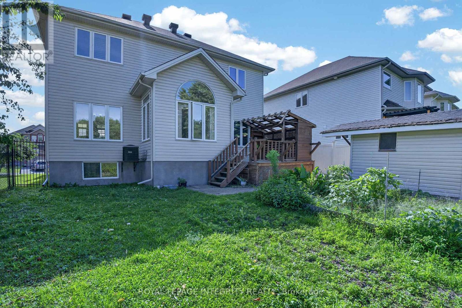 275 KIWANIS COURT - 32