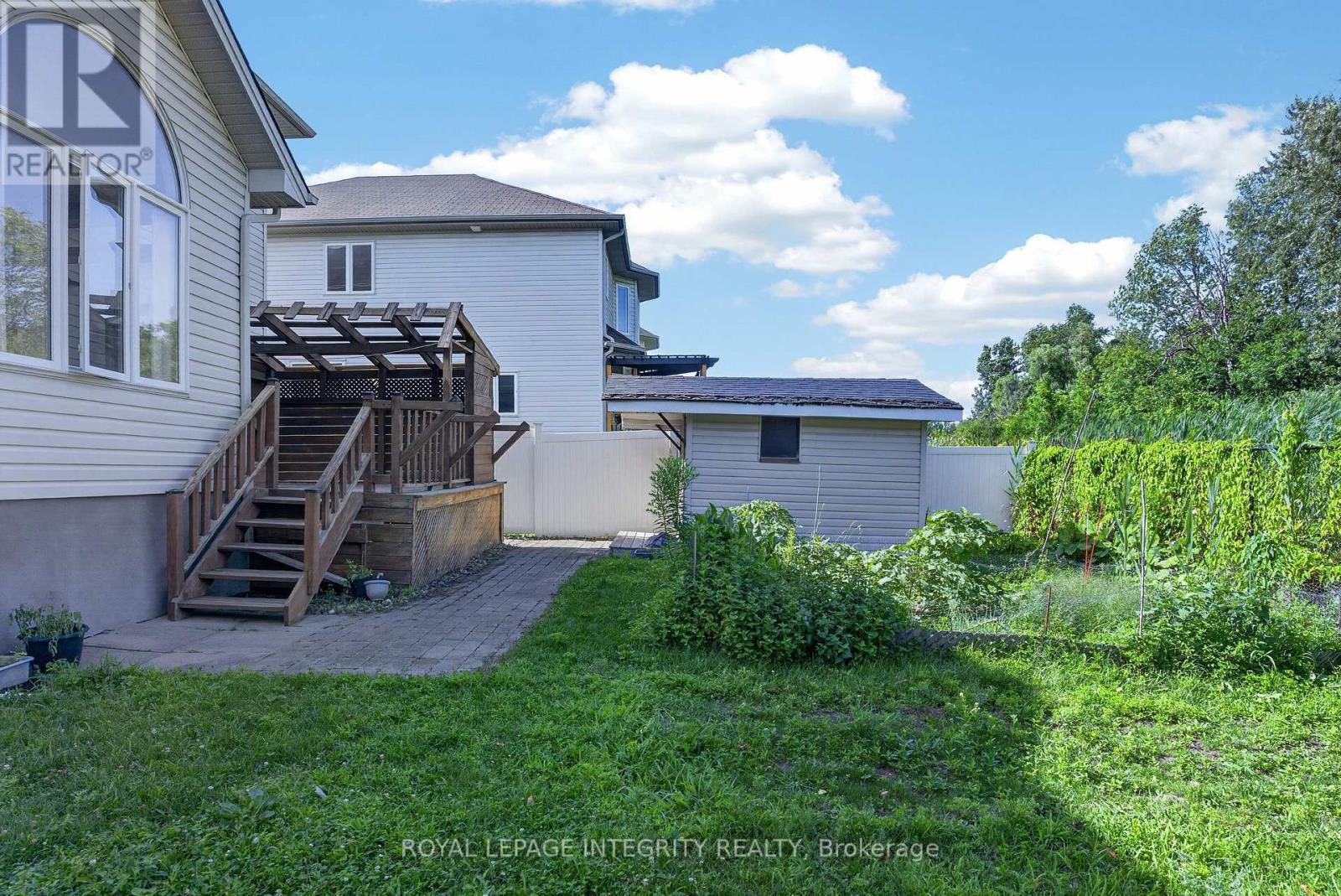 275 KIWANIS COURT - 33
