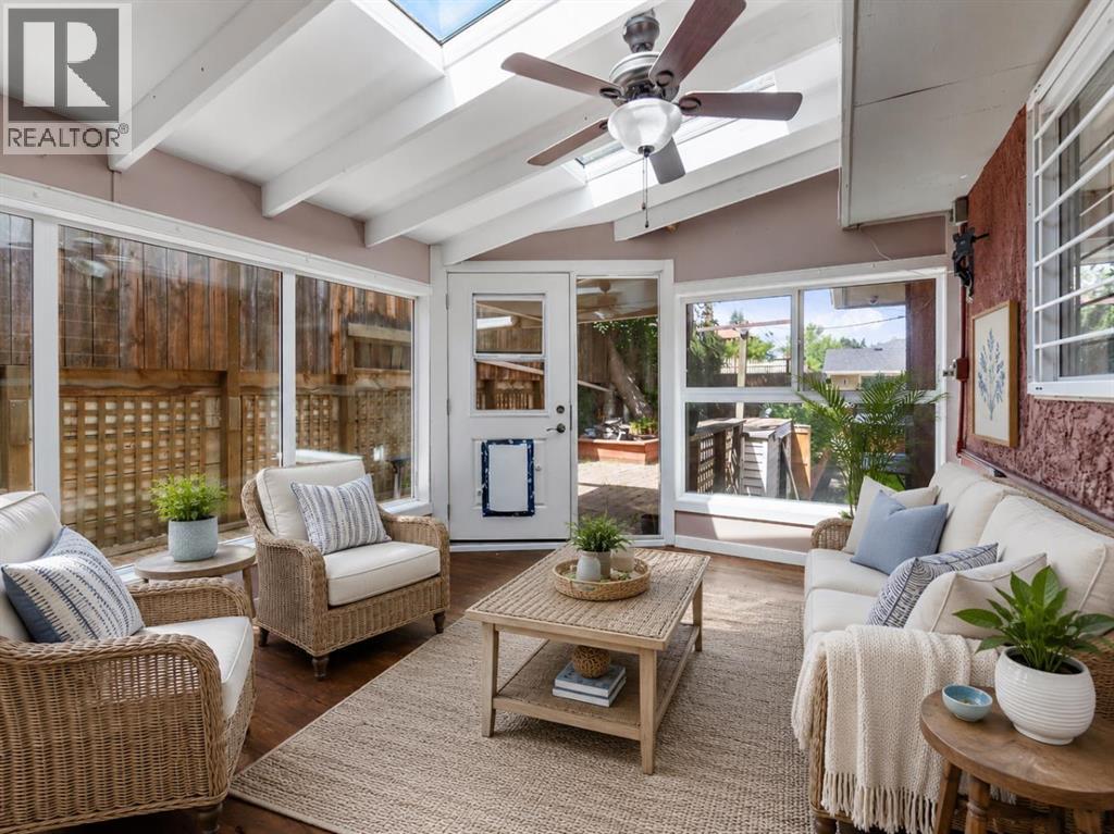 5923 Thorncliffe Drive NW - 26