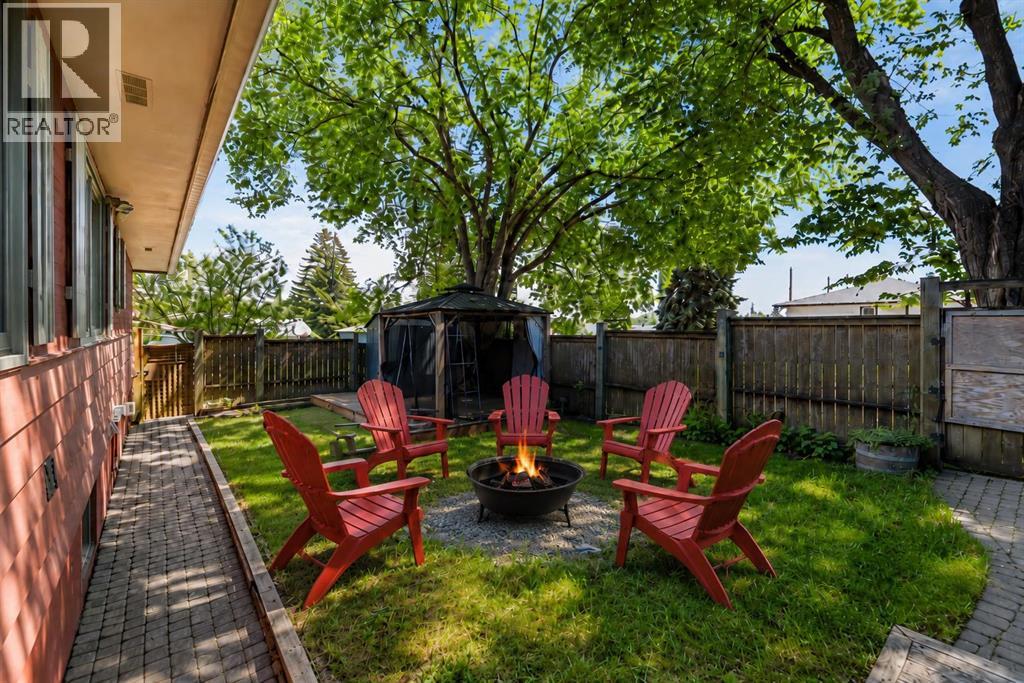 5923 Thorncliffe Drive NW - 30