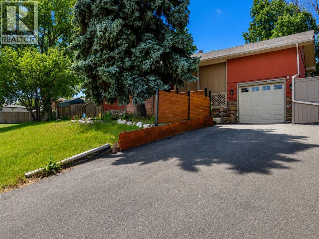 5923 Thorncliffe Drive NW - 3