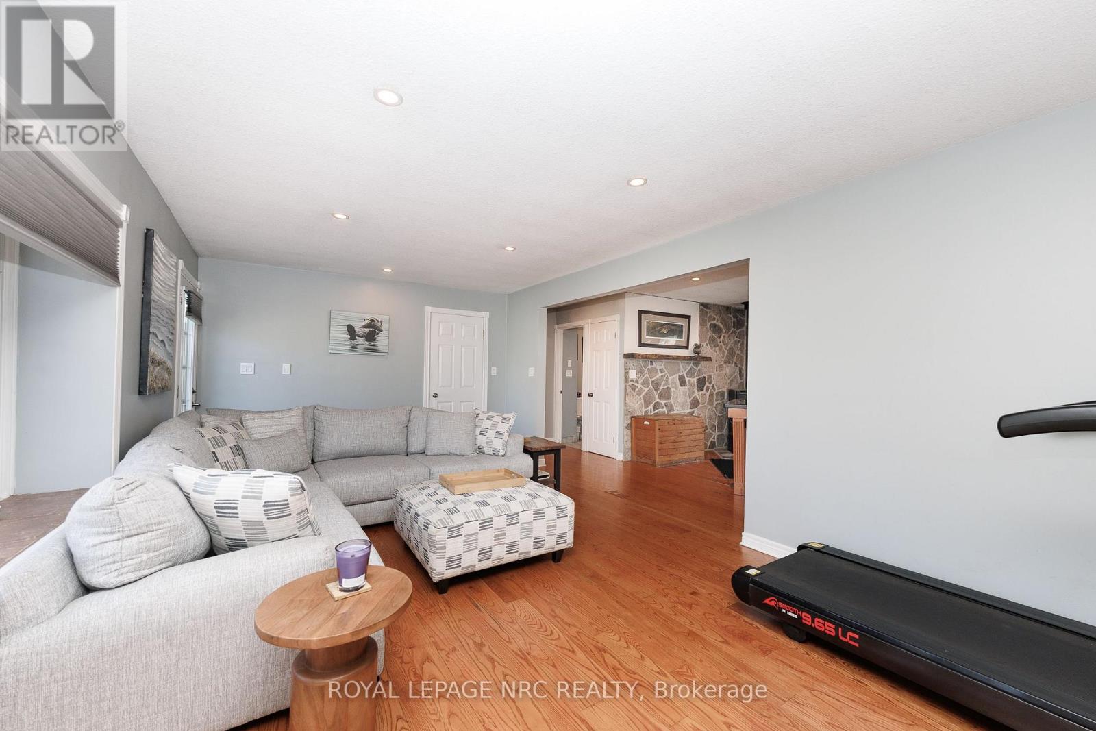 646 PROSPECT POINT ROAD N - Image 5