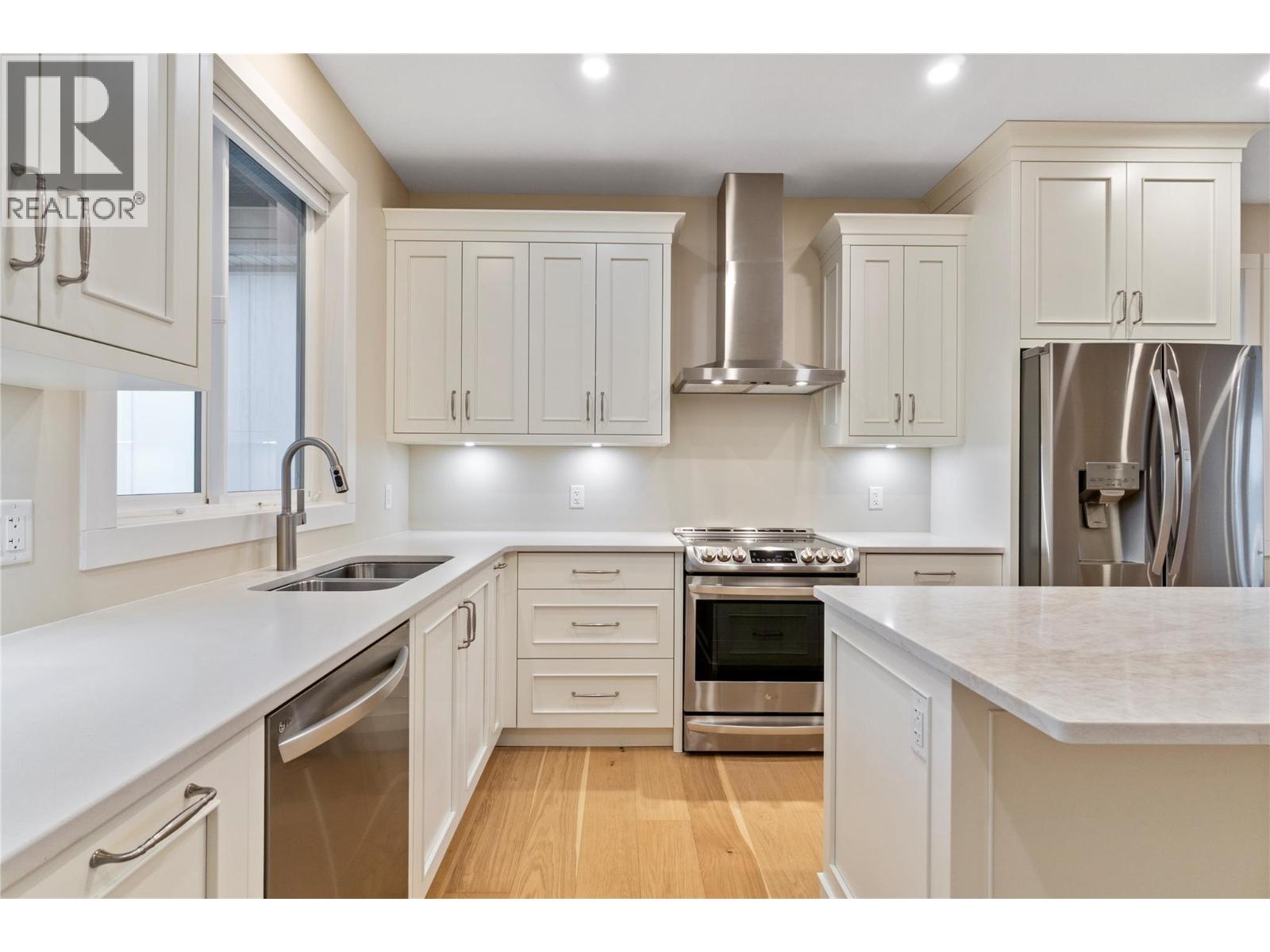 2251 14 Avenue SE - 17