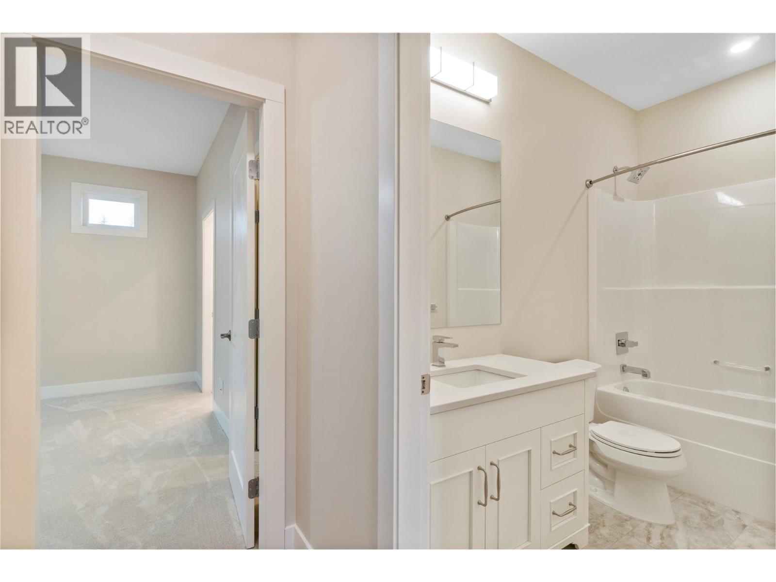 2251 14 Avenue SE - 40