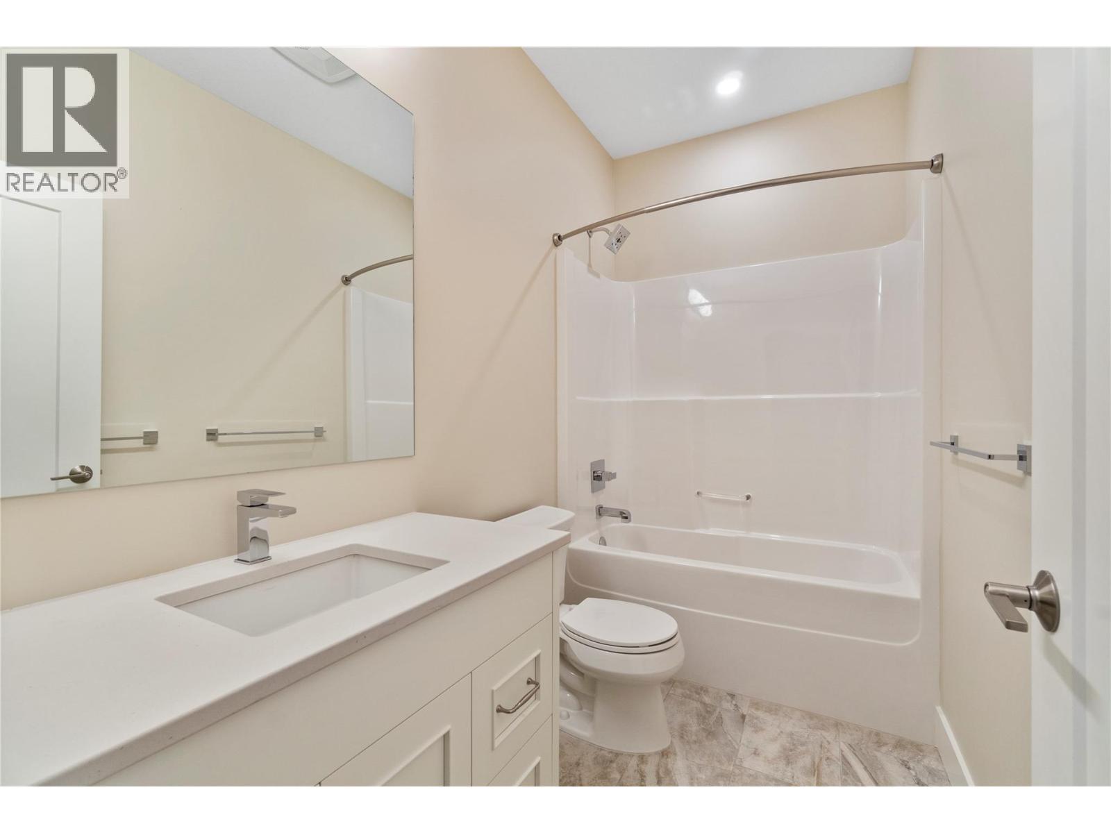 2251 14 Avenue SE - 38