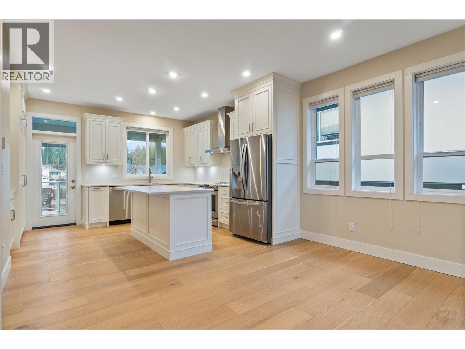 2251 14 Avenue SE - 29