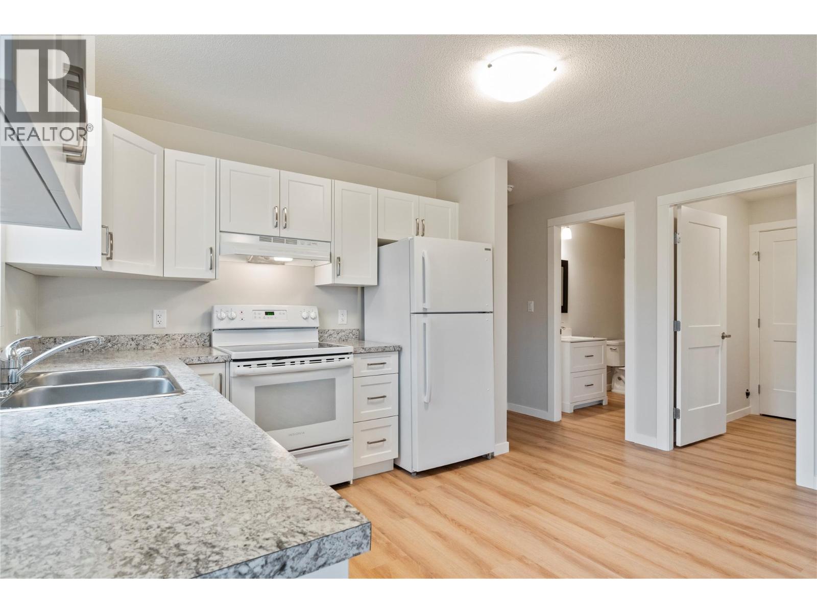 2251 14 Avenue SE - 62