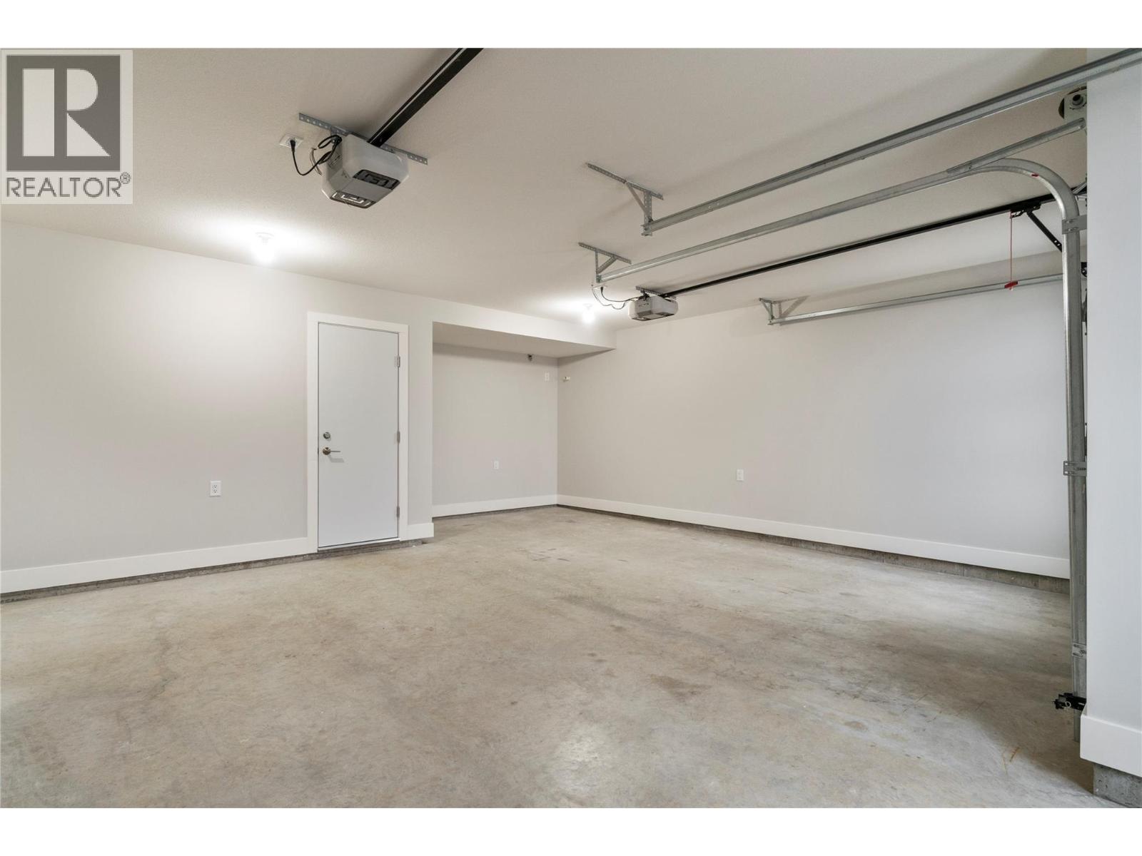2251 14 Avenue SE - 69