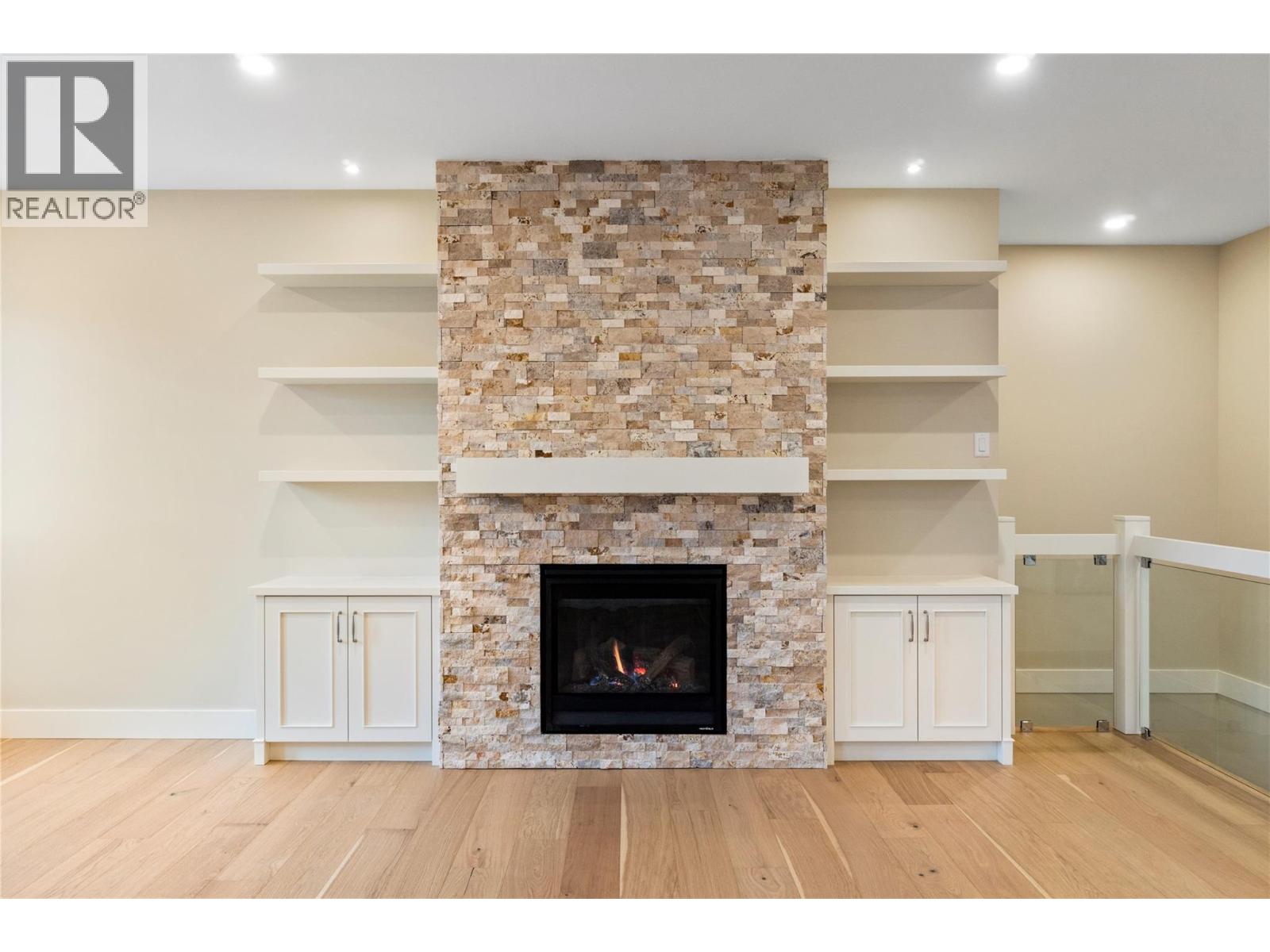 2251 14 Avenue SE - 24