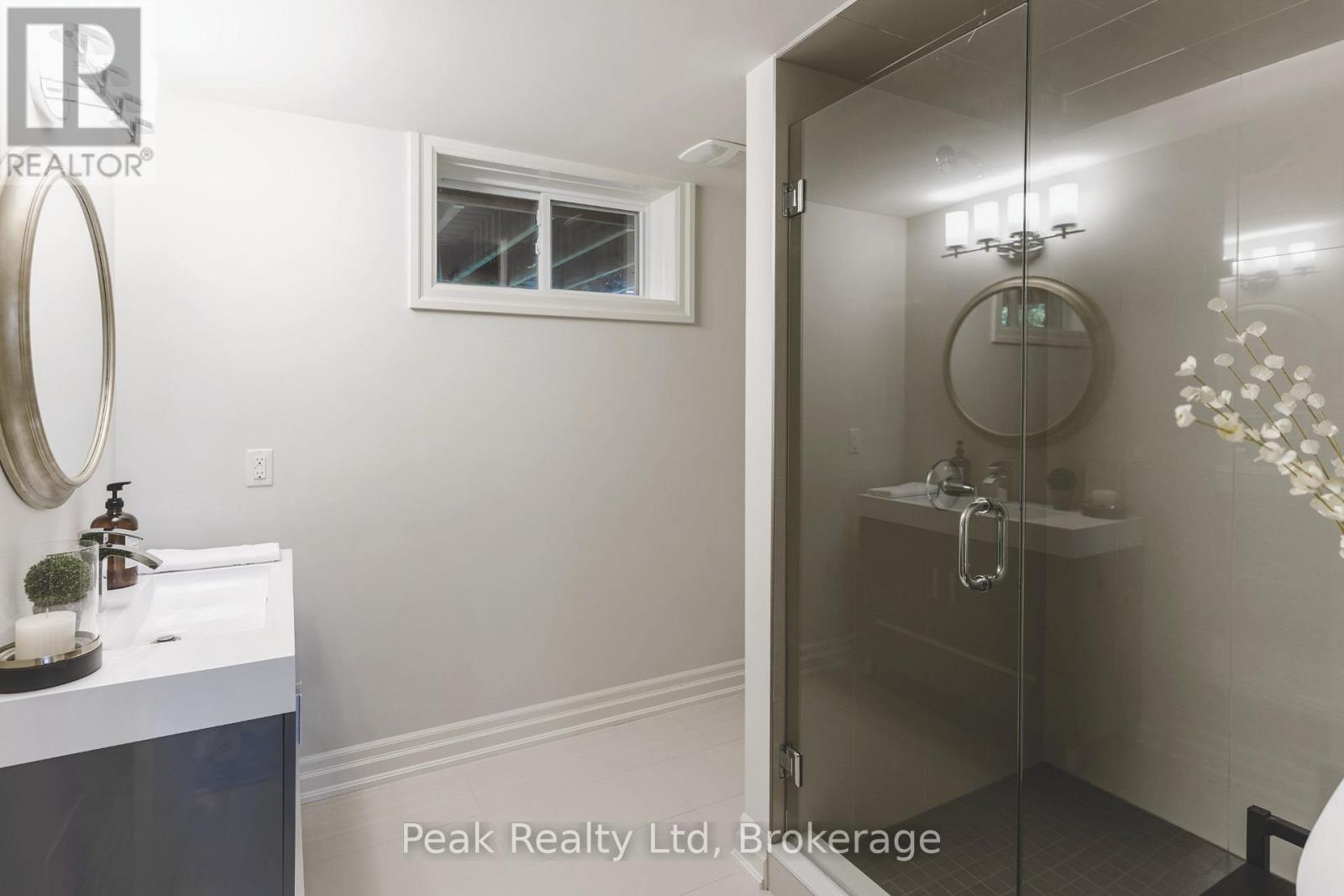 115 KENNEDY ROAD - Image 33