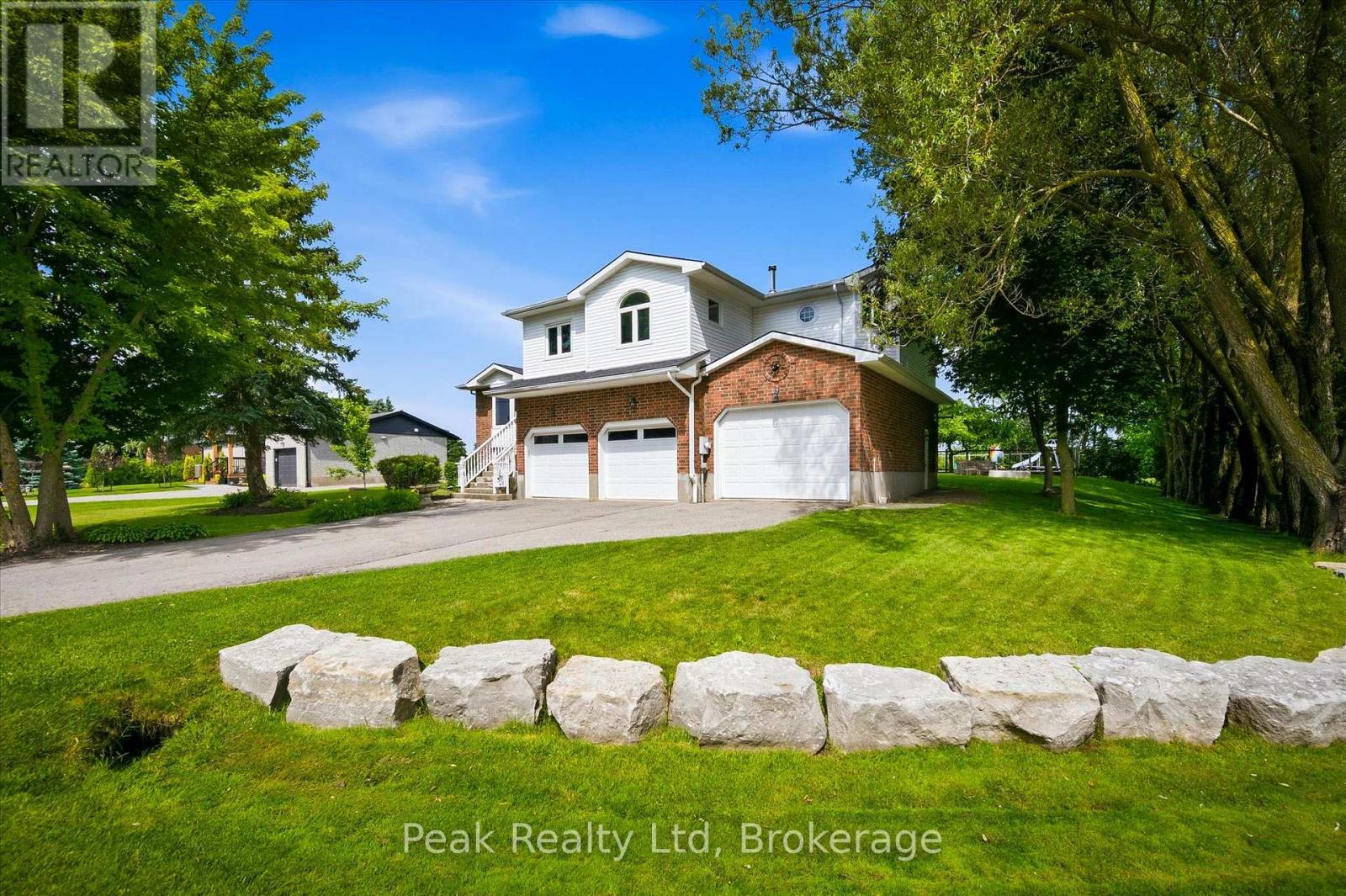 170 ELMSLIE PLACE - 3
