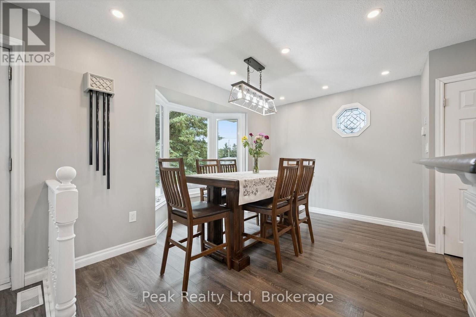 170 ELMSLIE PLACE - 8