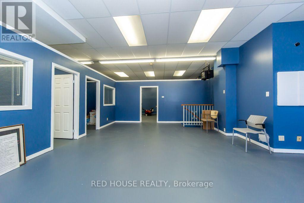 658 VAUGHAN ROAD - 11