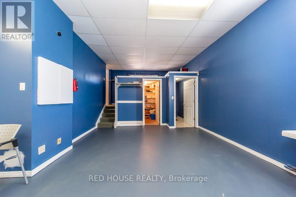 658 VAUGHAN ROAD - 12