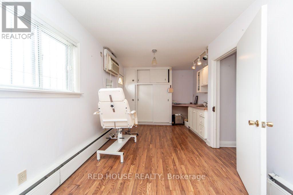 658 VAUGHAN ROAD - 22