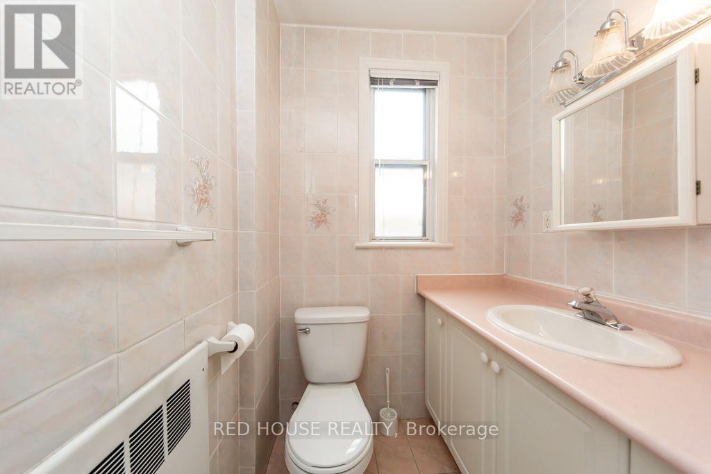 658 VAUGHAN ROAD - 25