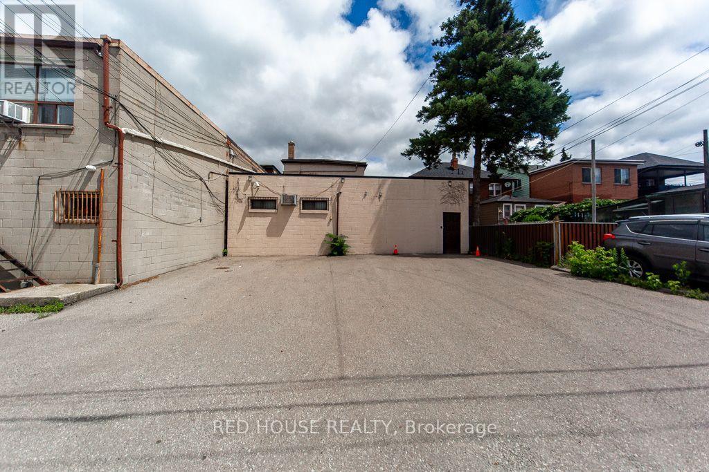 658 VAUGHAN ROAD - 39