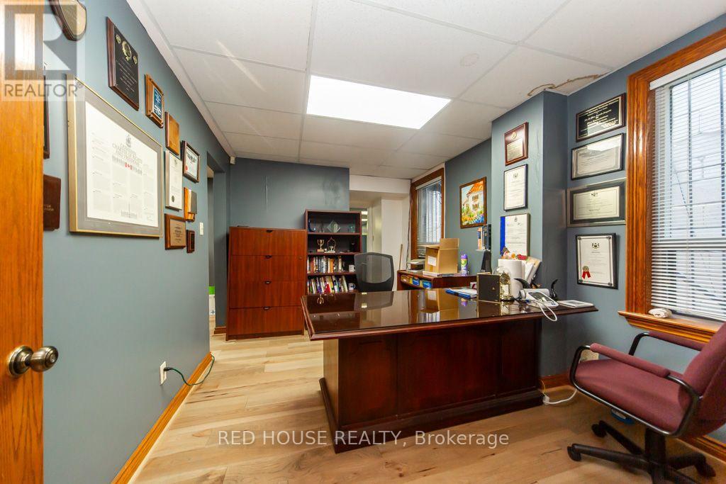 658 VAUGHAN ROAD - Image 8