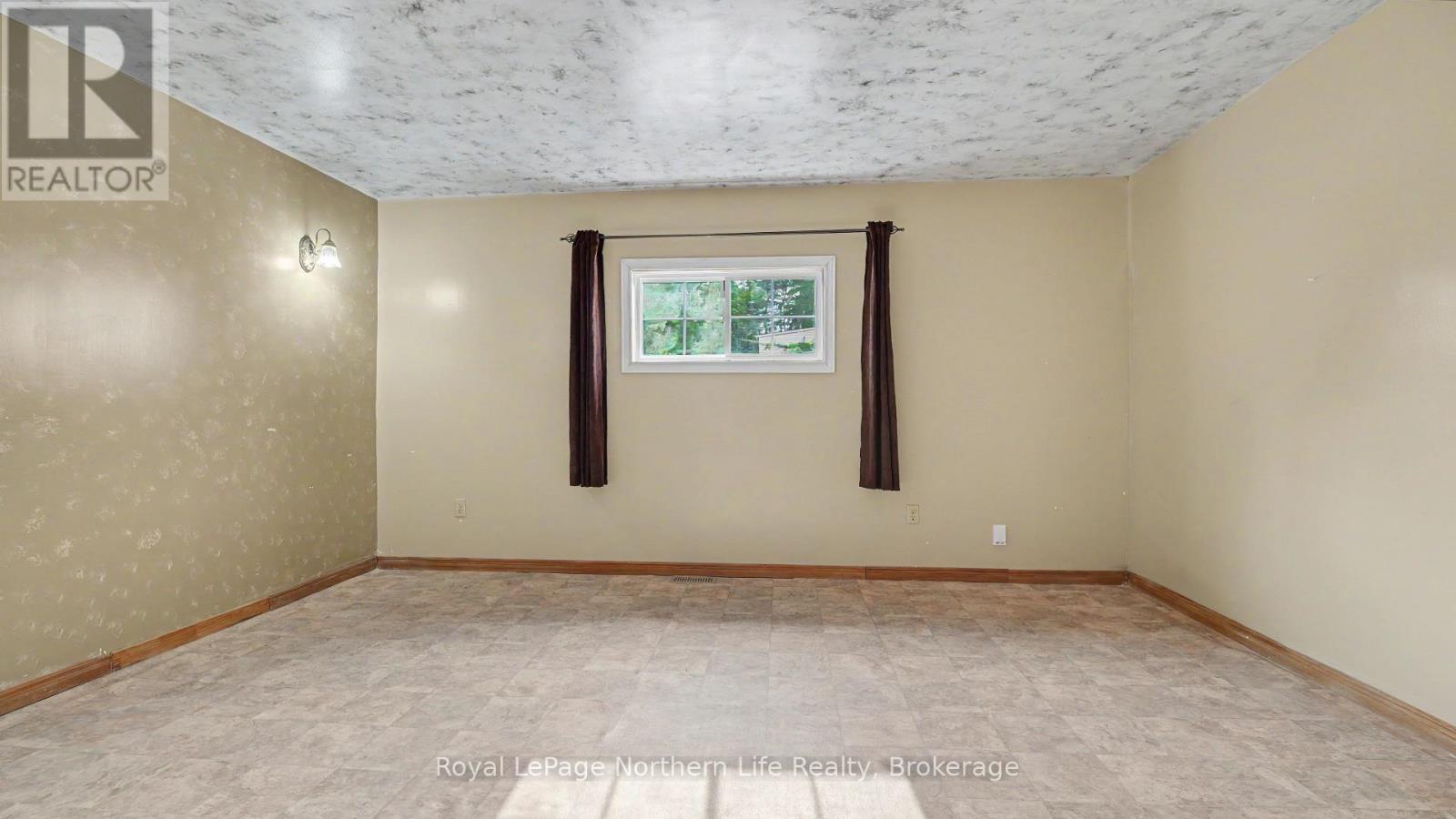 1230 DOUGLAS STREET - 20