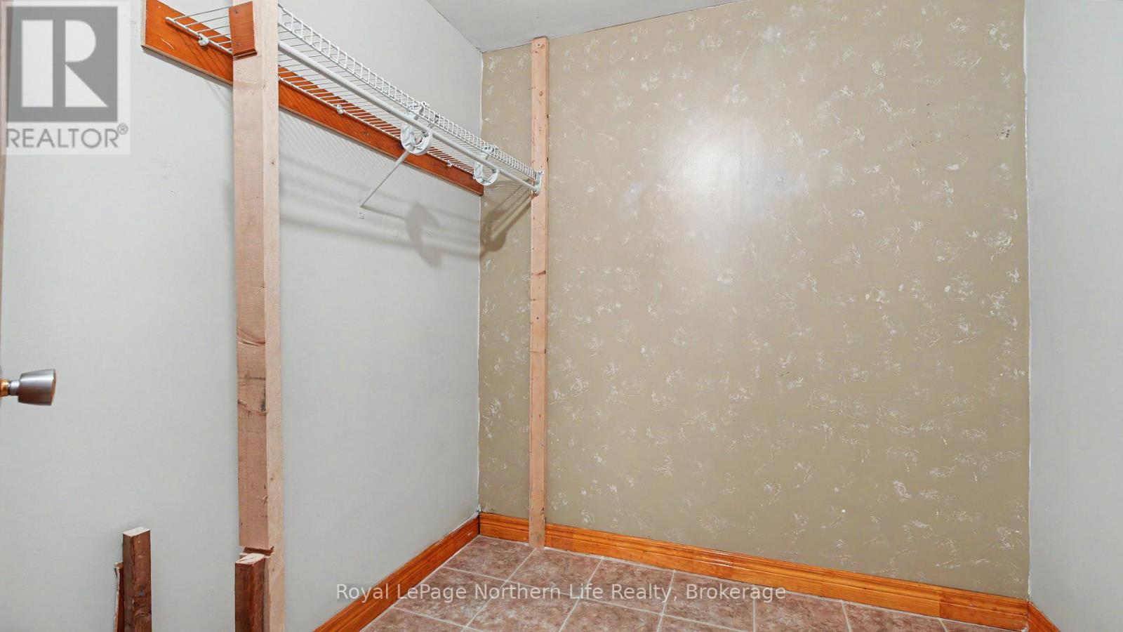 1230 DOUGLAS STREET - 26