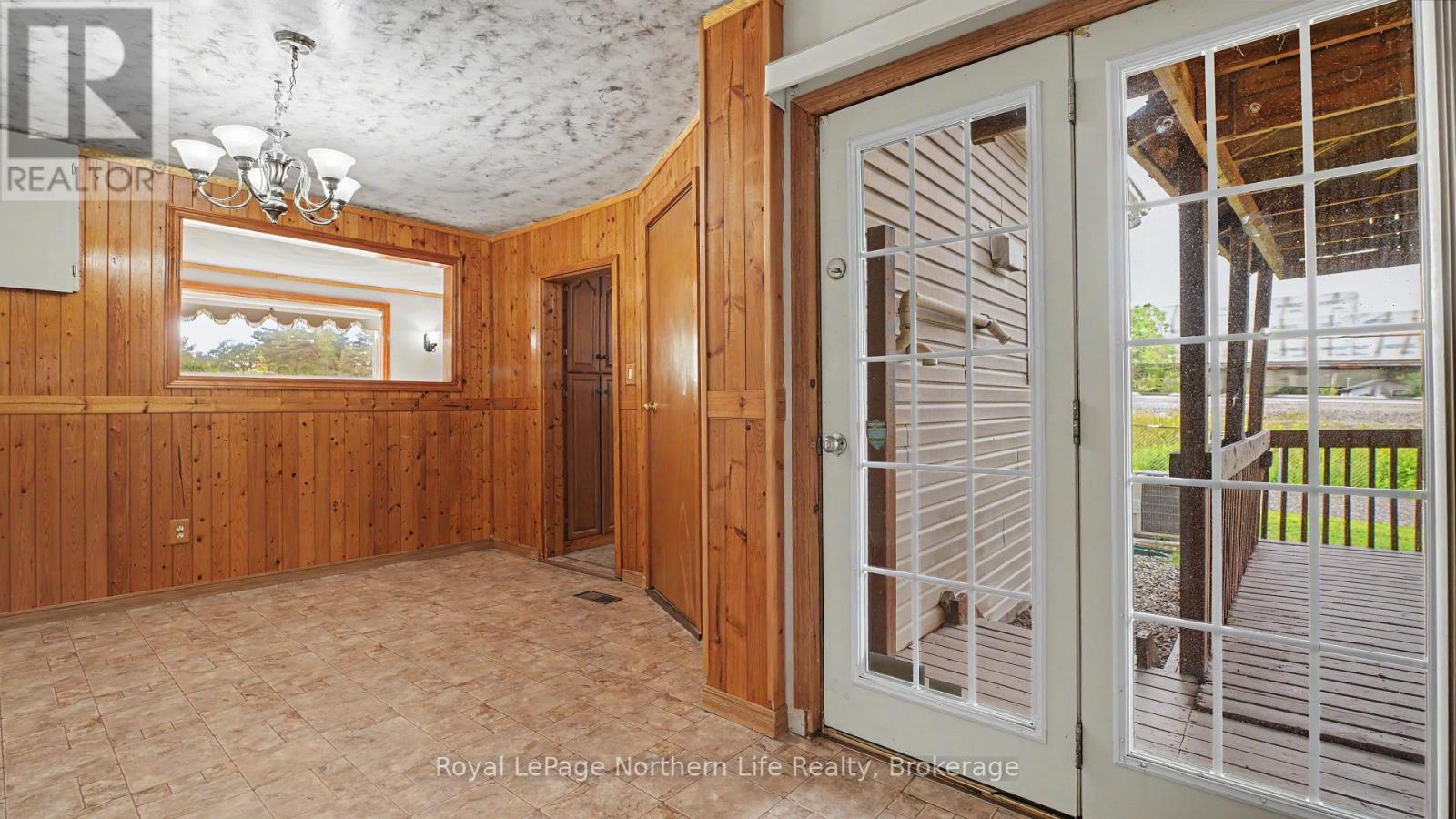 1230 DOUGLAS STREET - 18