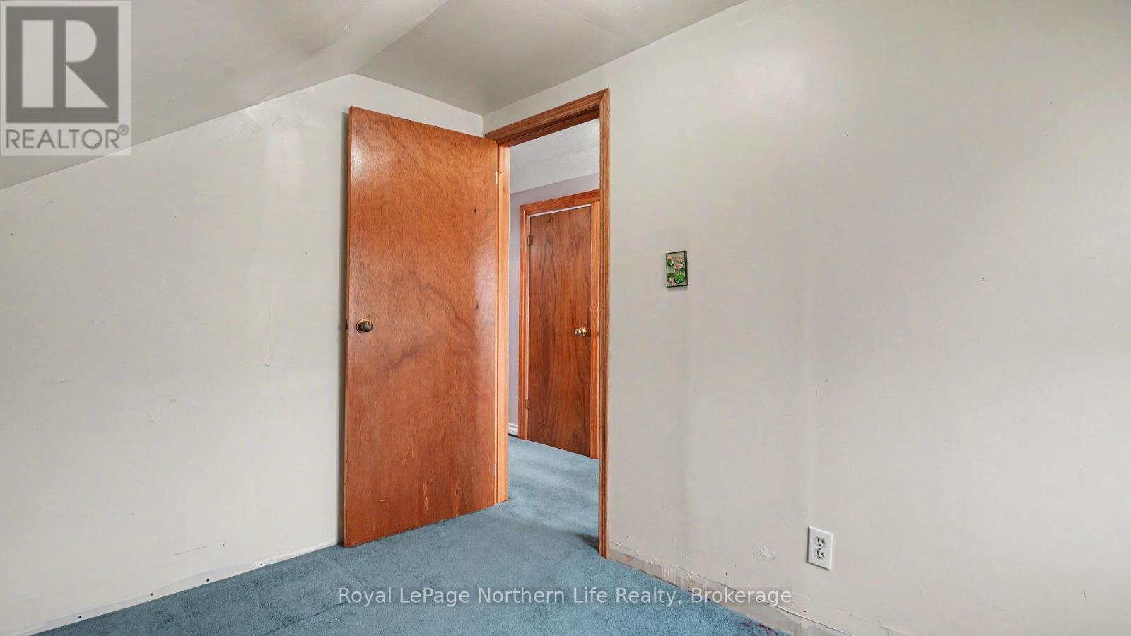 1230 DOUGLAS STREET - 37