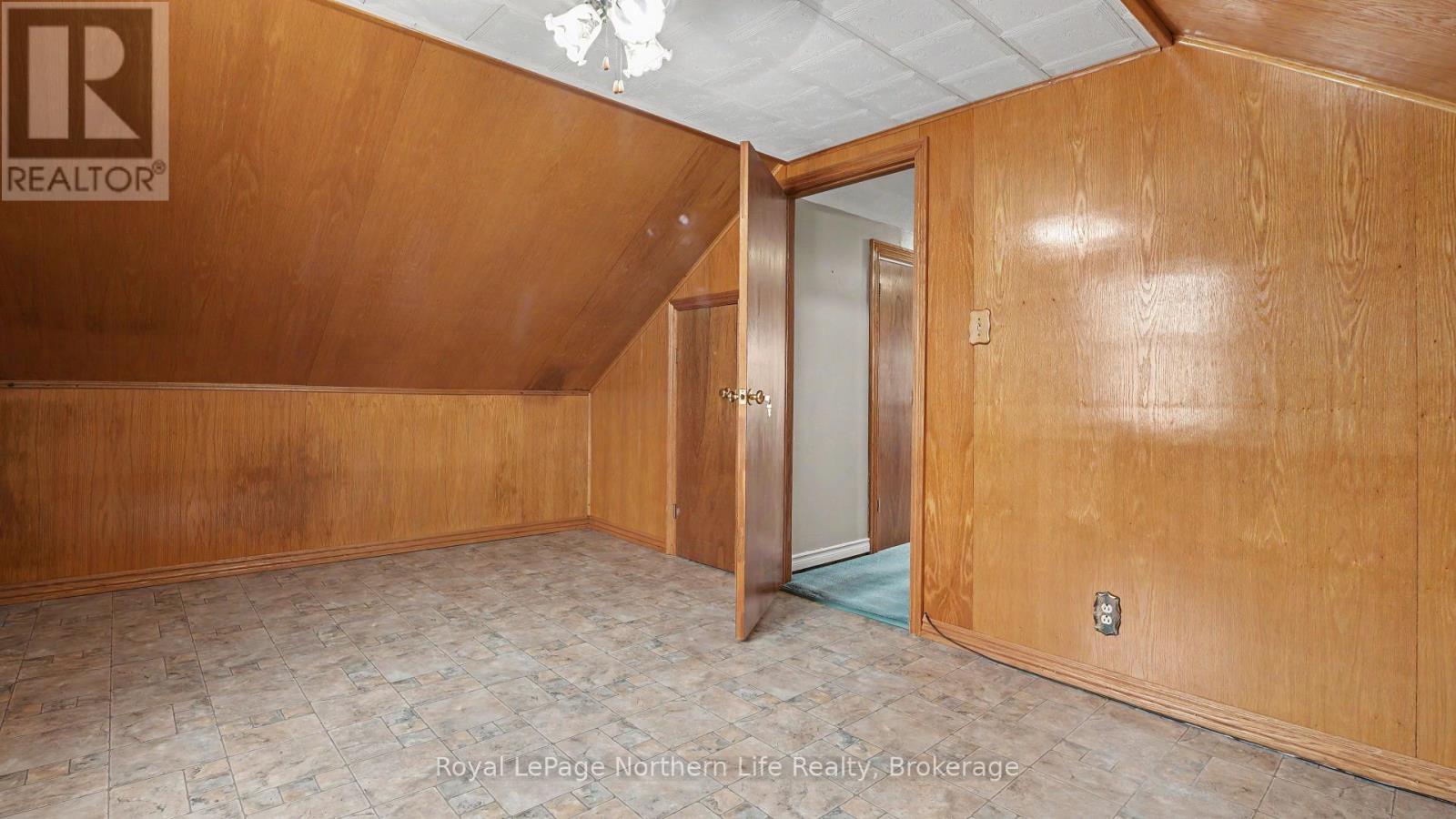 1230 DOUGLAS STREET - 30