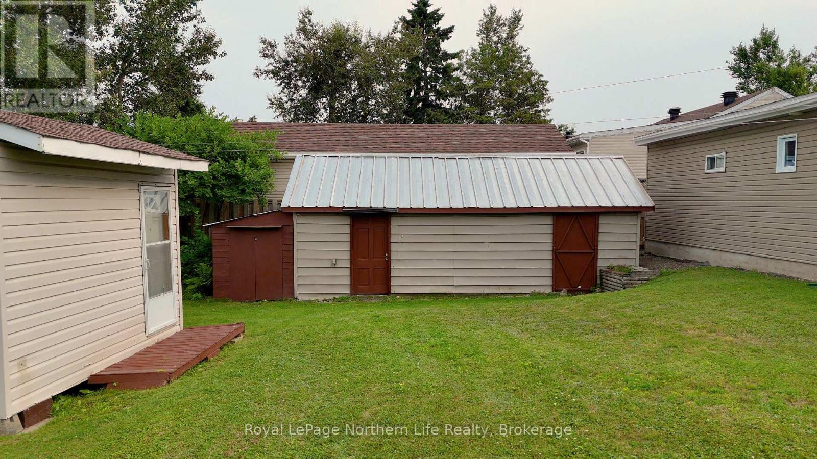 1230 DOUGLAS STREET - 41