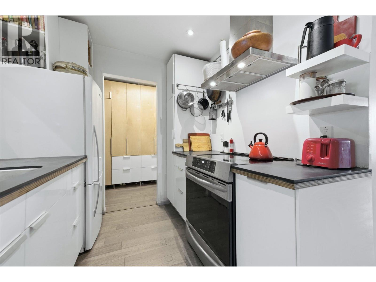 2 Bed, 1 Bath Apartment for Sale in Vancouver – 201 1622 FRANCES STREET, Vancouver – MLS# R3149076 - Image 13