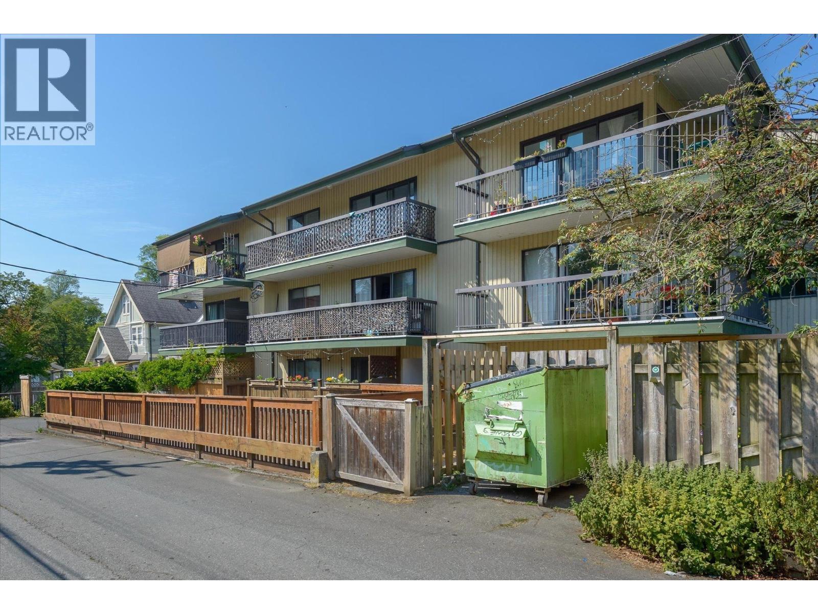 2 Bed, 1 Bath Apartment for Sale in Vancouver – 201 1622 FRANCES STREET, Vancouver – MLS# R3149076 - Image 34