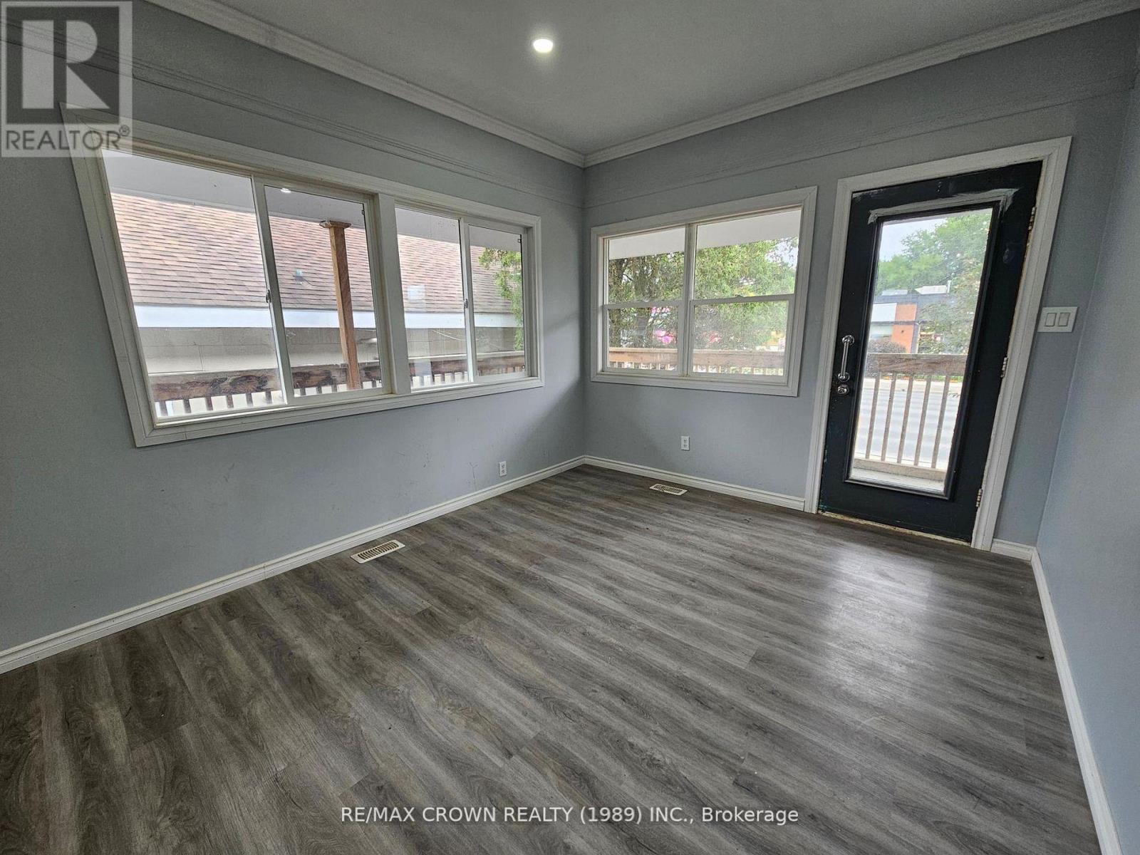 28 LAKESHORE DRIVE - 6