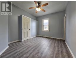 28 Lakeshore Drive, North Bay, ON P1A2A2 Photo 8