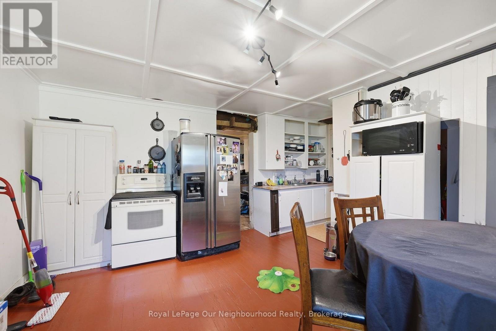 4599 TRULLS ROAD - 6