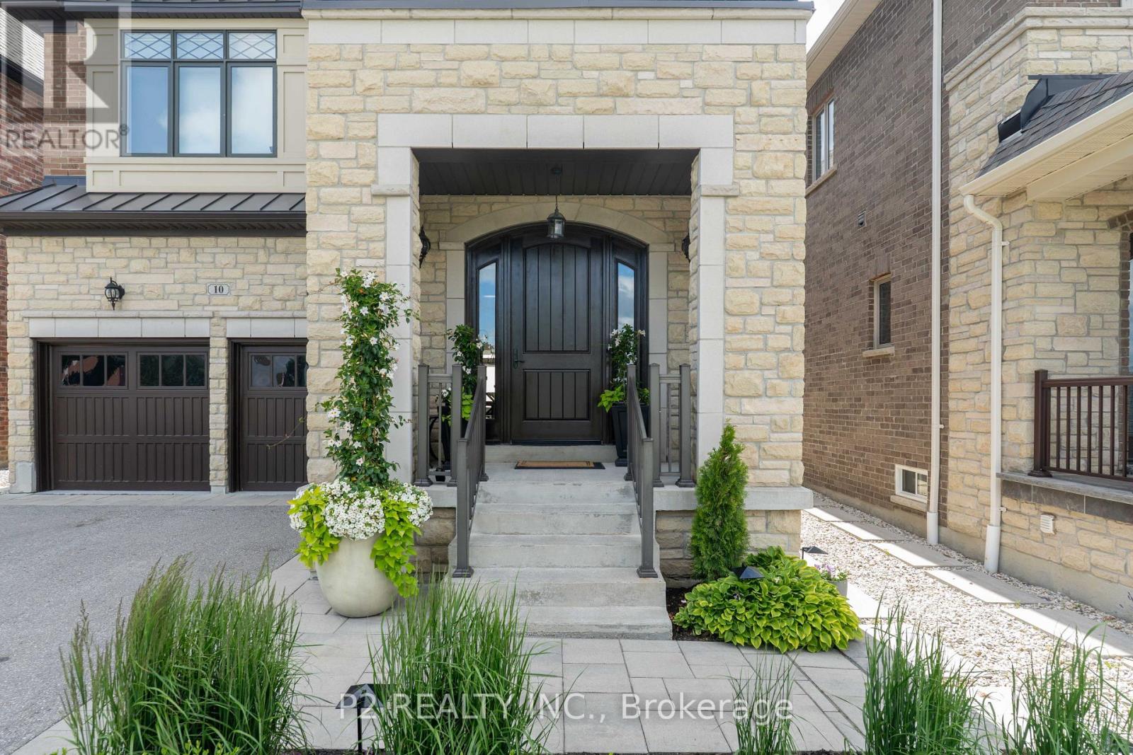 10 KING BOULEVARD - Image 4