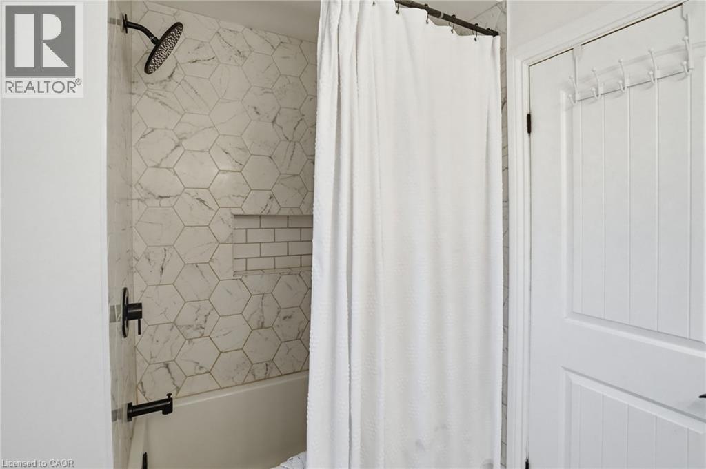 2 JAMESON Drive - 24