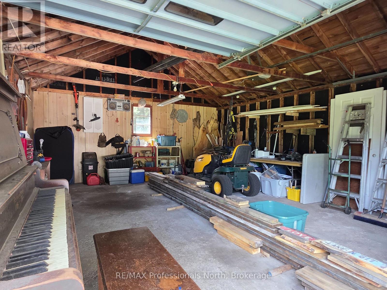 1007 WEST ROAD - 35